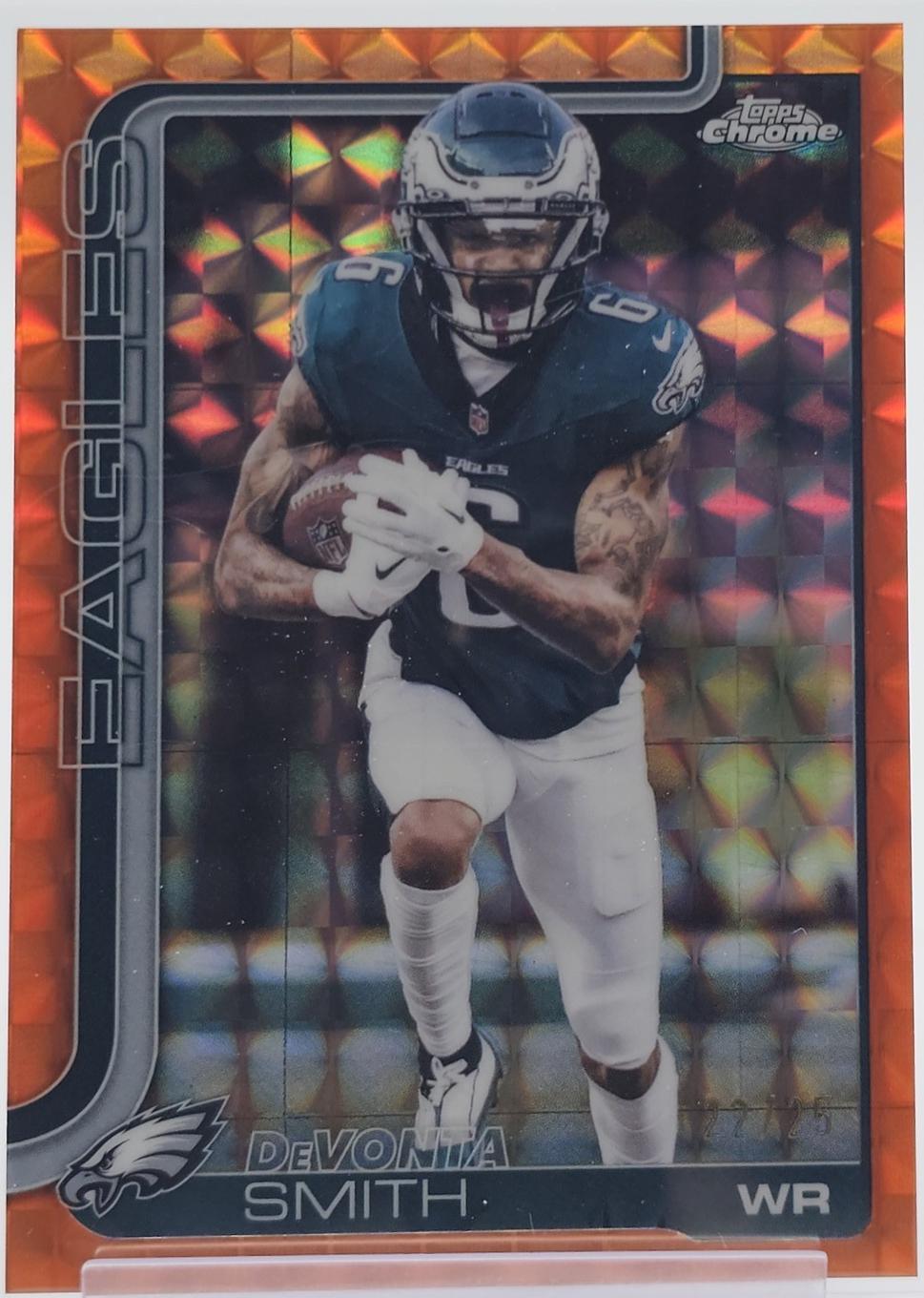 DeVonta Smith [Orange Geometric Refractor] #244