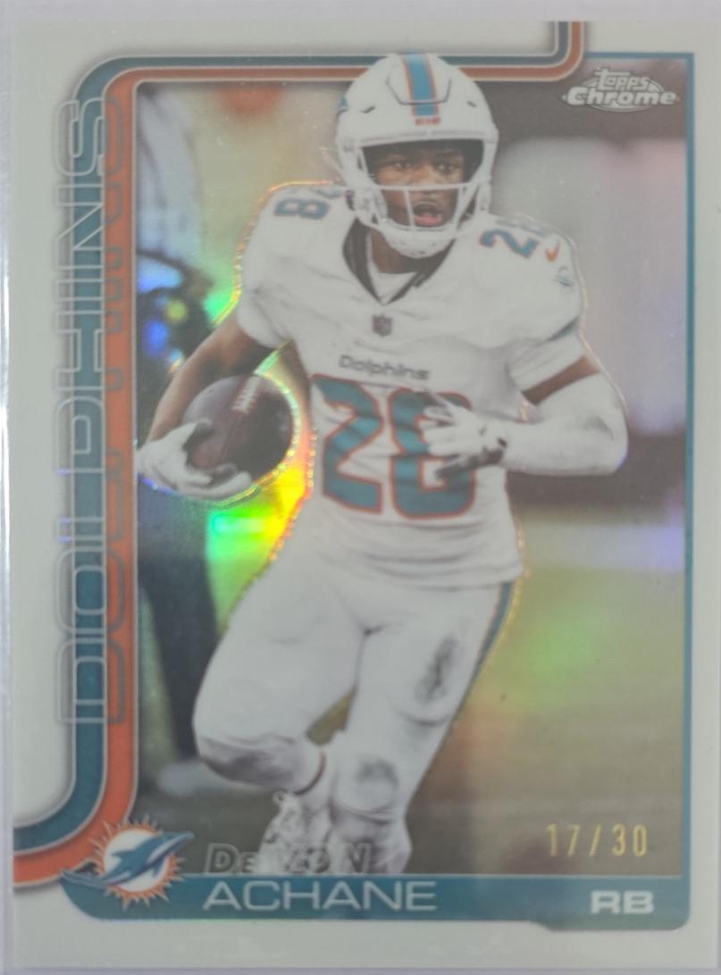 De'Von Achane [White Refractor] #188