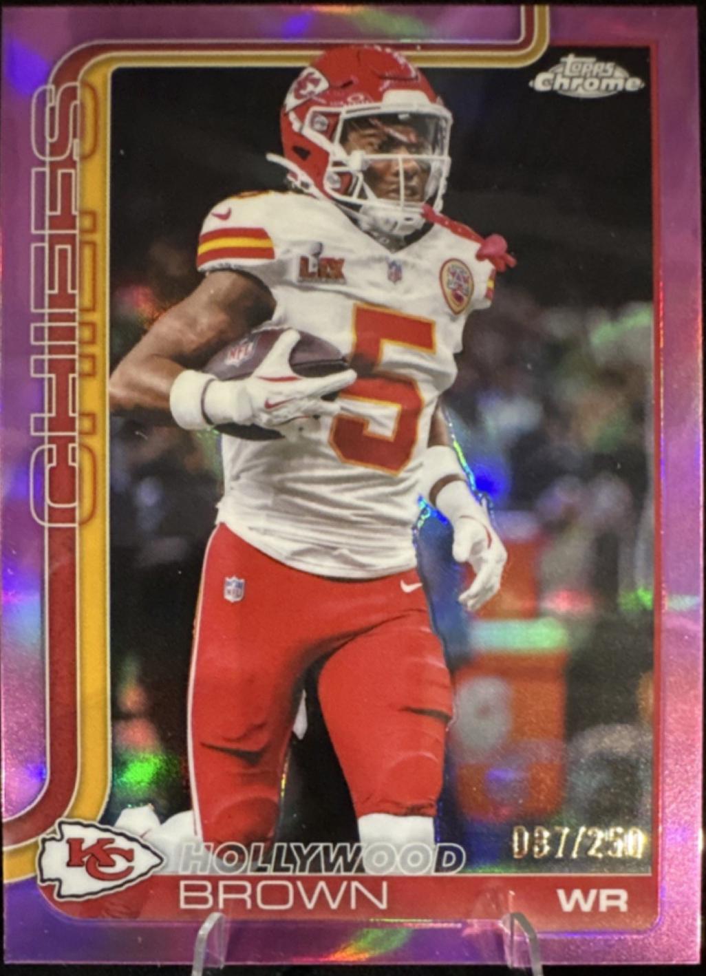 Hollywood Brown [Pink Refractor] #146