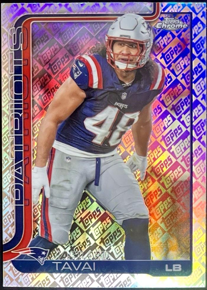 Jahlani Tavai [Topps Refractor] #213