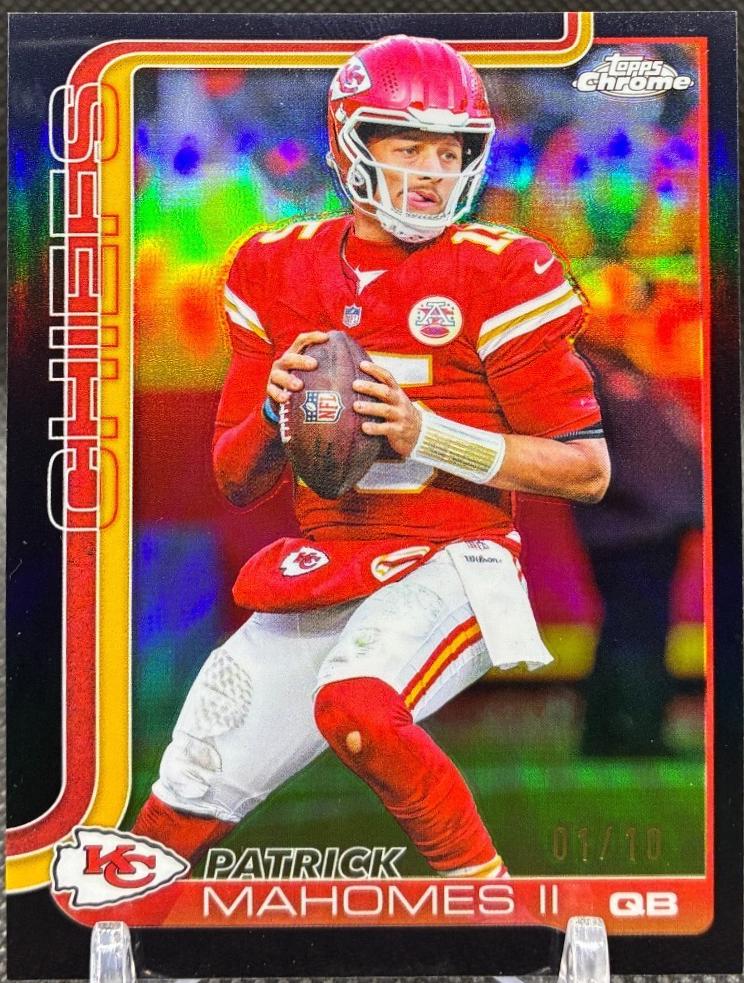 Patrick Mahomes II [Black Refractor] #148