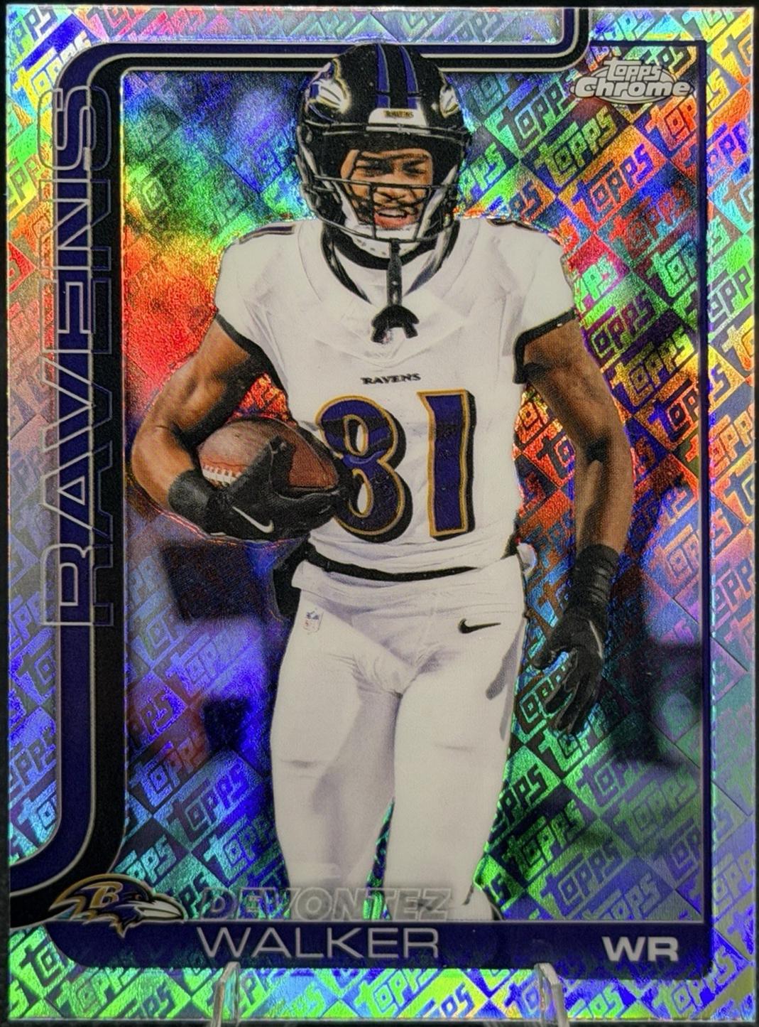 Devontez Walker [Topps Refractor] #26