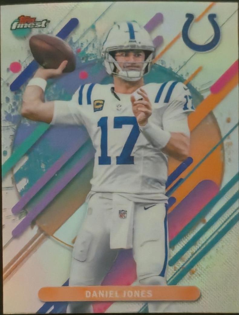 Daniel Jones [Refractor] #235