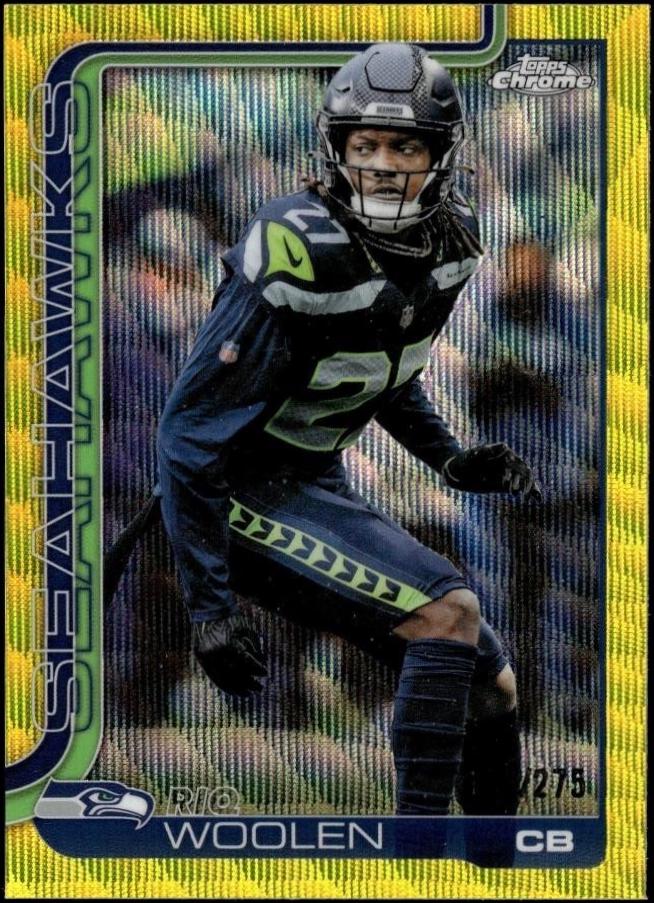 Riq Woolen [Yellow Wave Refractor] #278