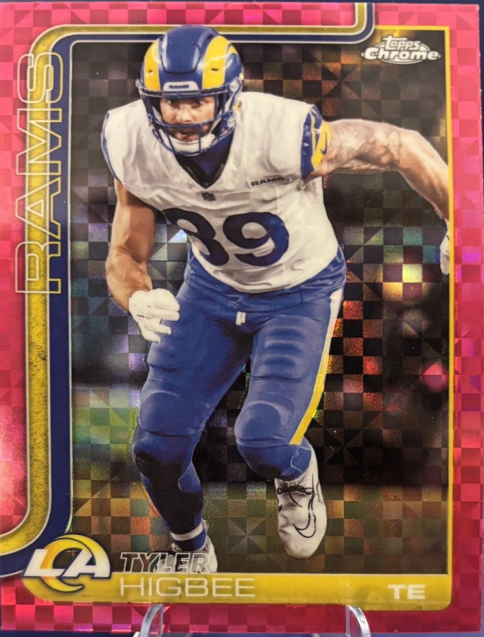 Tyler Higbee [X-Fractor Pink] #172