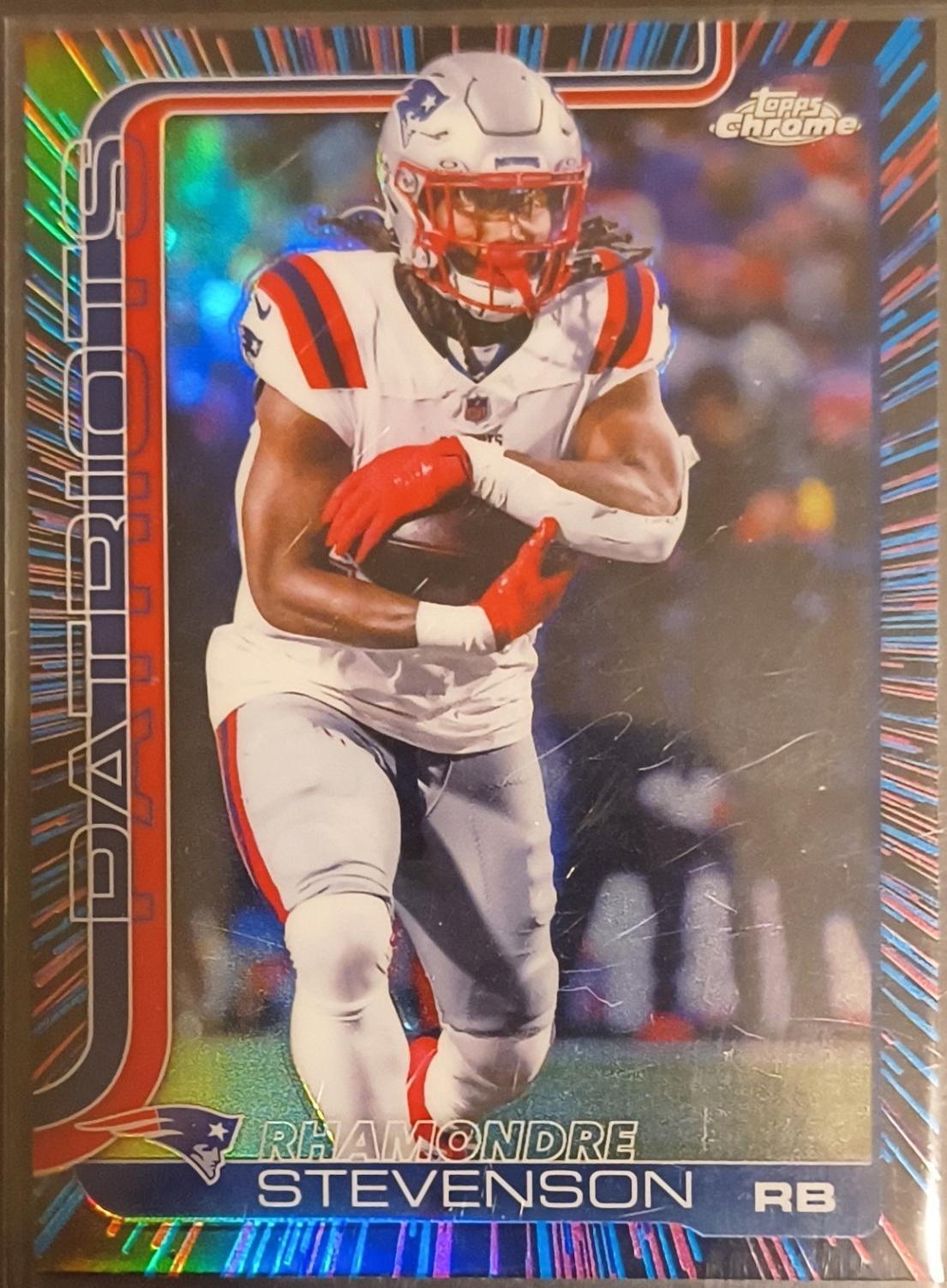 Rhamondre Stevenson [Topps Refractor] #210