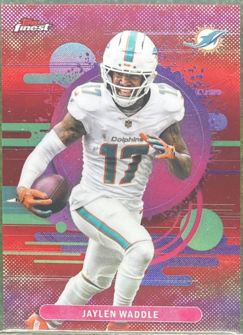 Jaylen Waddle [Red Refractor] #171