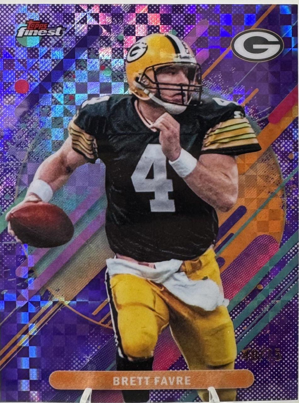 Brett Favre [Purple X-Fractor] #291