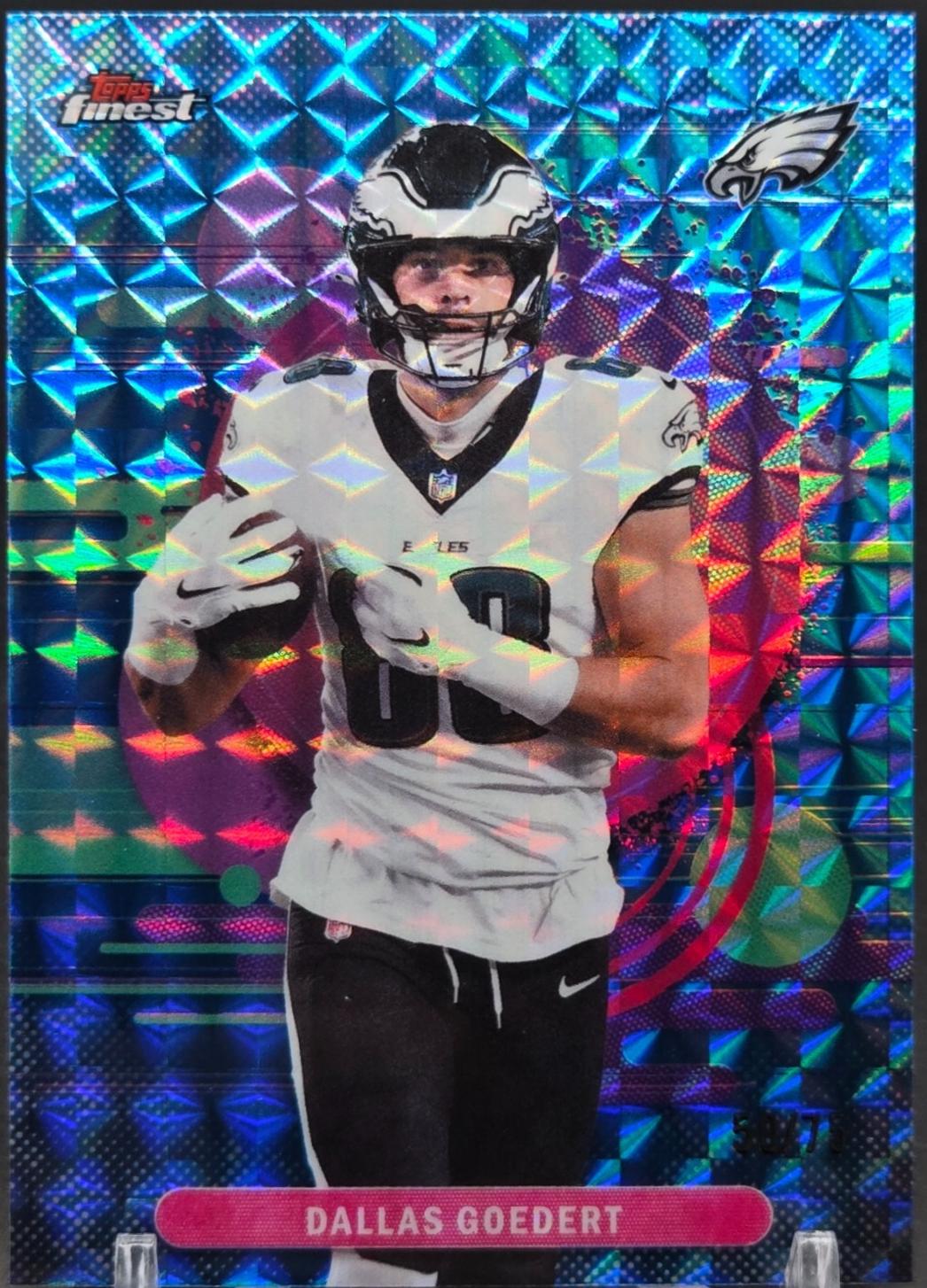 Dallas Goedert [Blue Refractor] #183