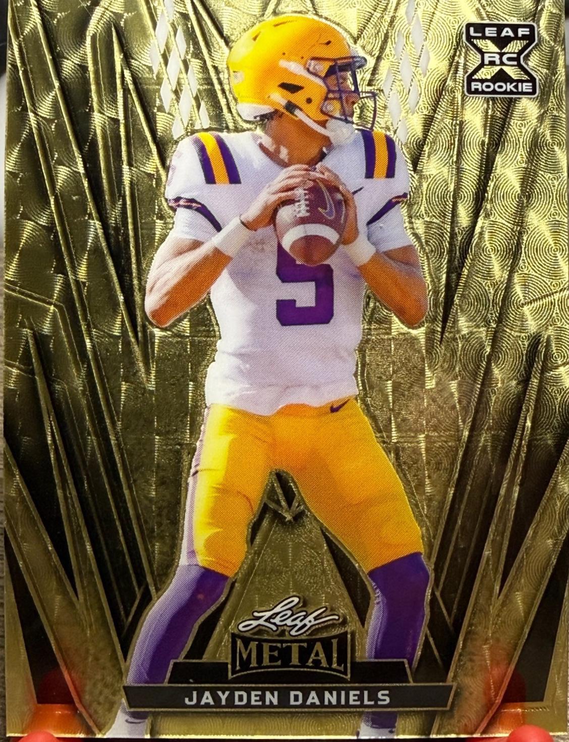 Jayden Daniels [Gold Super Prismatic Laser] #152