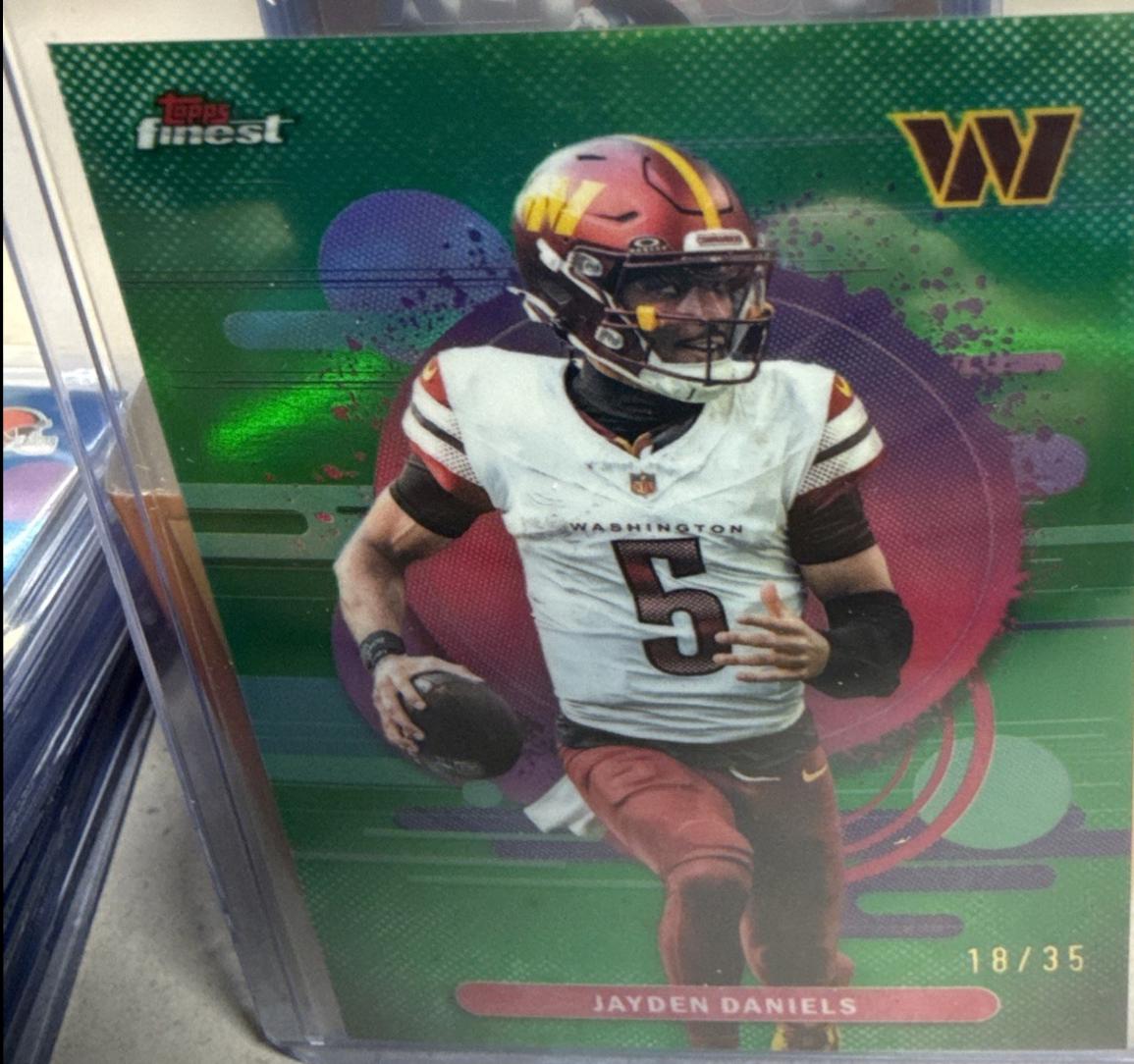 Jayden Daniels [Green Refractor] #149