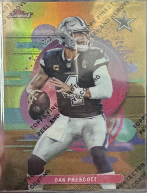 Dak Prescott [Gold Refractor] #129