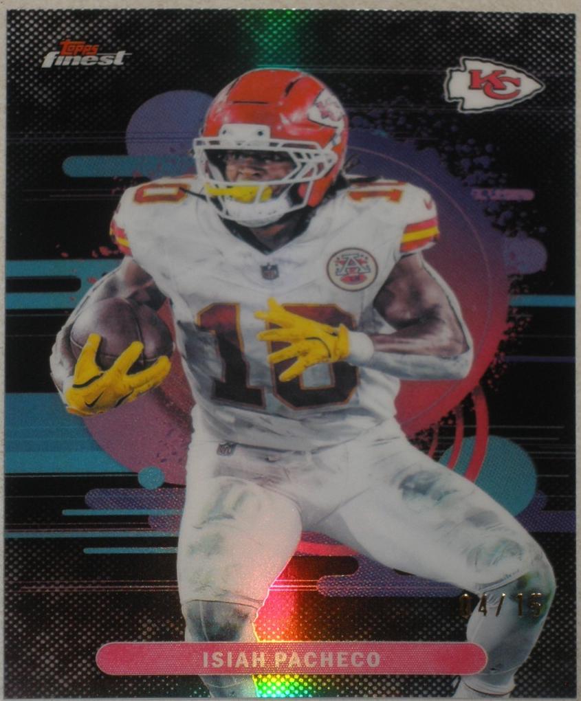 Isiah Pacheco [Black Refractor] #156