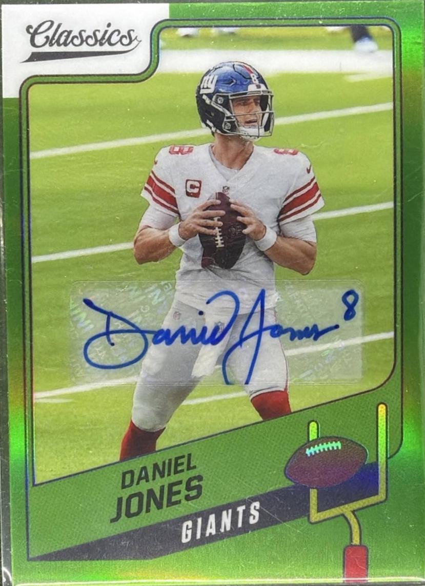 Daniel Jones [Premium Edition Significant Signature Green] #55