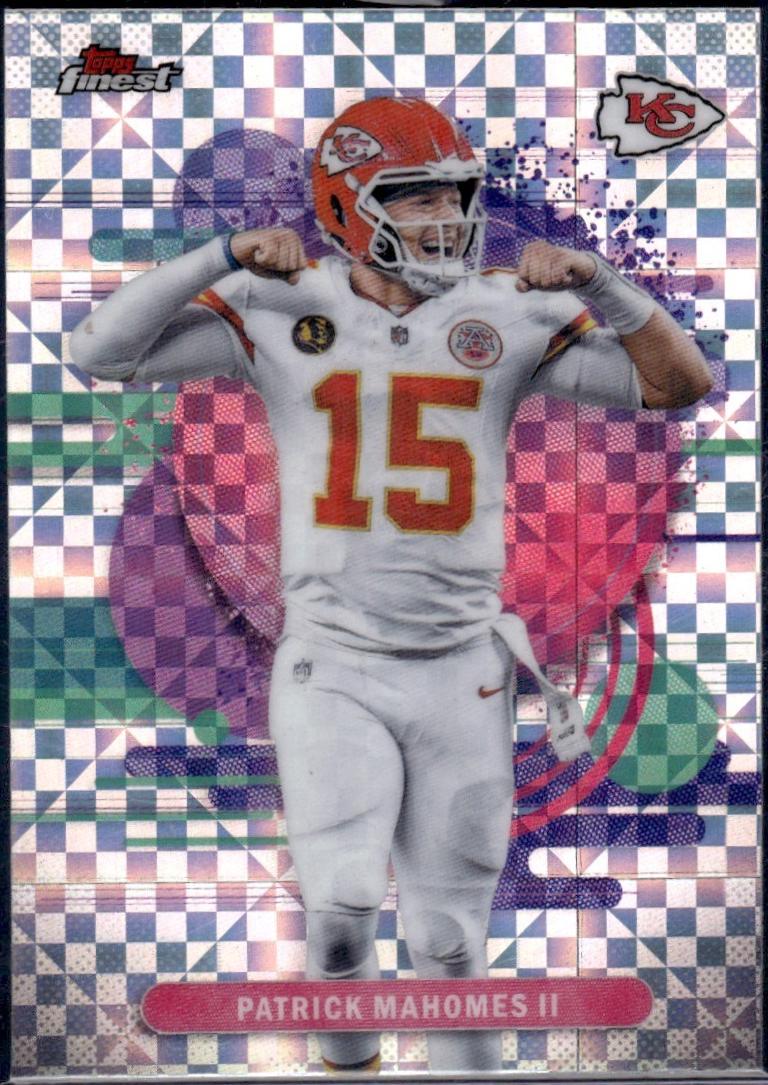 Patrick Mahomes II [X-Fractor] #136