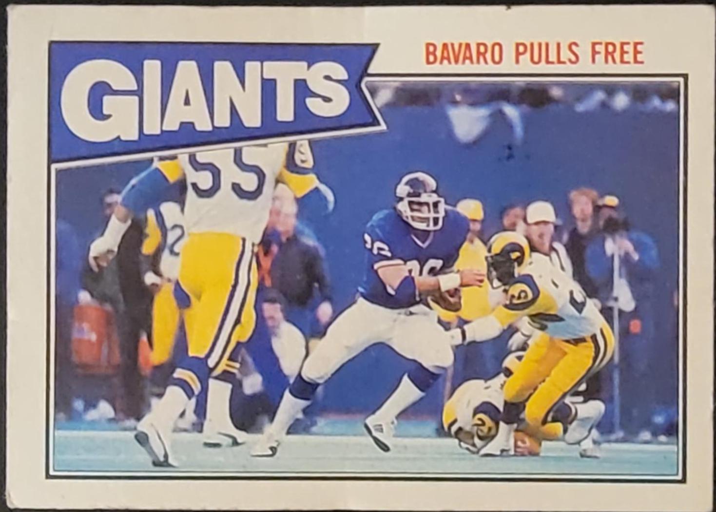 Giants Team Leaders [Mark Bavaro Pulls Free] #9