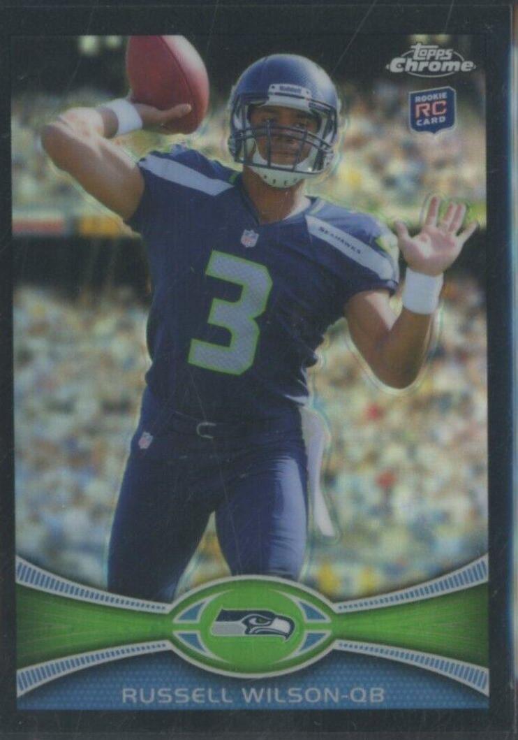 Russell Wilson [Stands in Background Black Refractor] #40