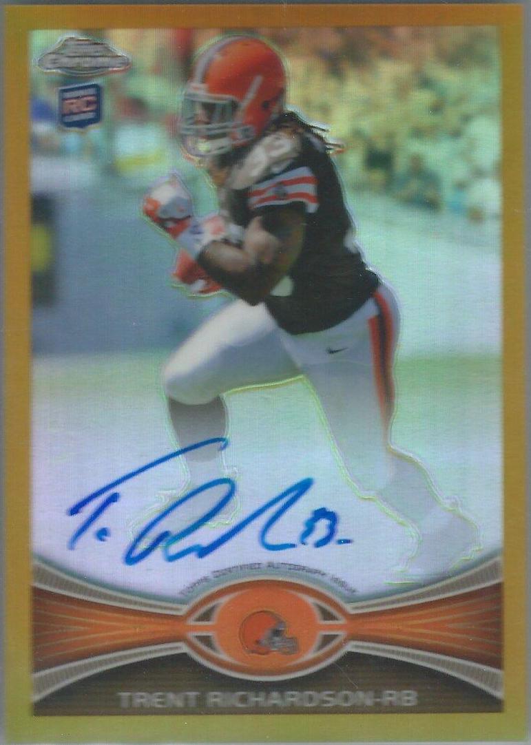 Trent Richardson [Running Left Autograph Gold Refractor] #23