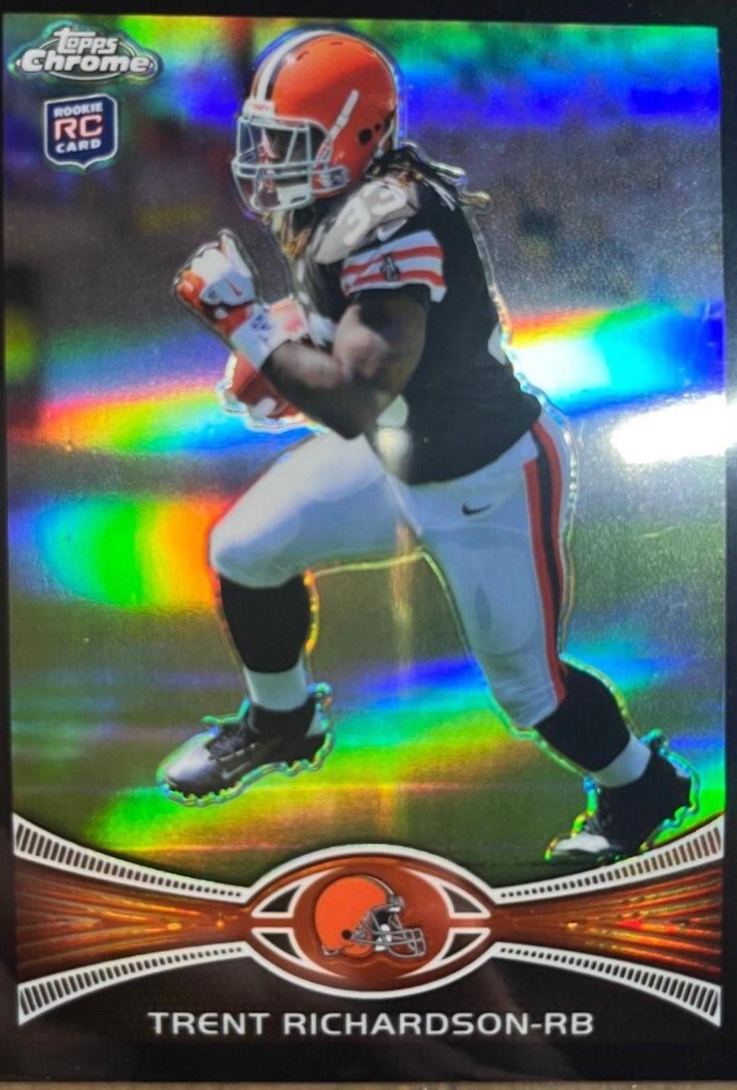Trent Richardson [Running Left Black Refractor] #23