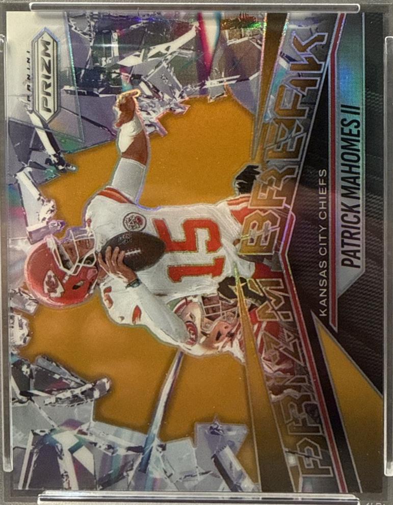 Patrick Mahomes II [Gold] #8