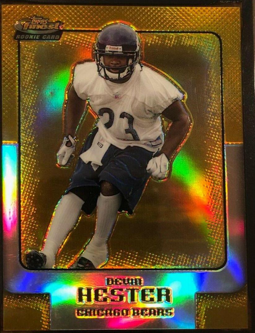 Devin Hester [Gold Refractor] #125