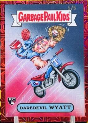 Wyatt Langford [Red Mojo Refractor] #BGP-18