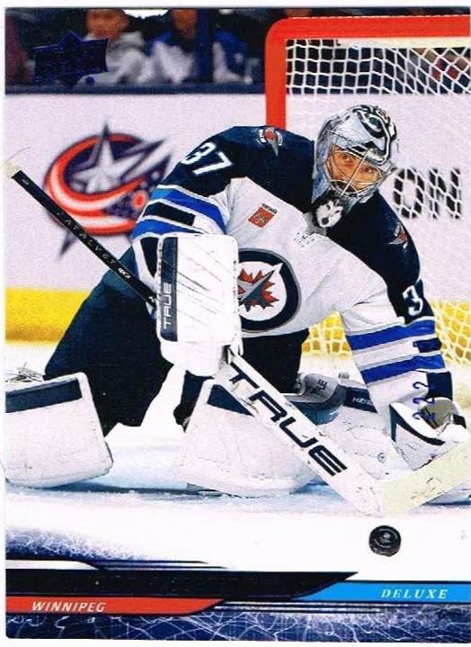 Connor Hellebuyck [Deluxe] #194