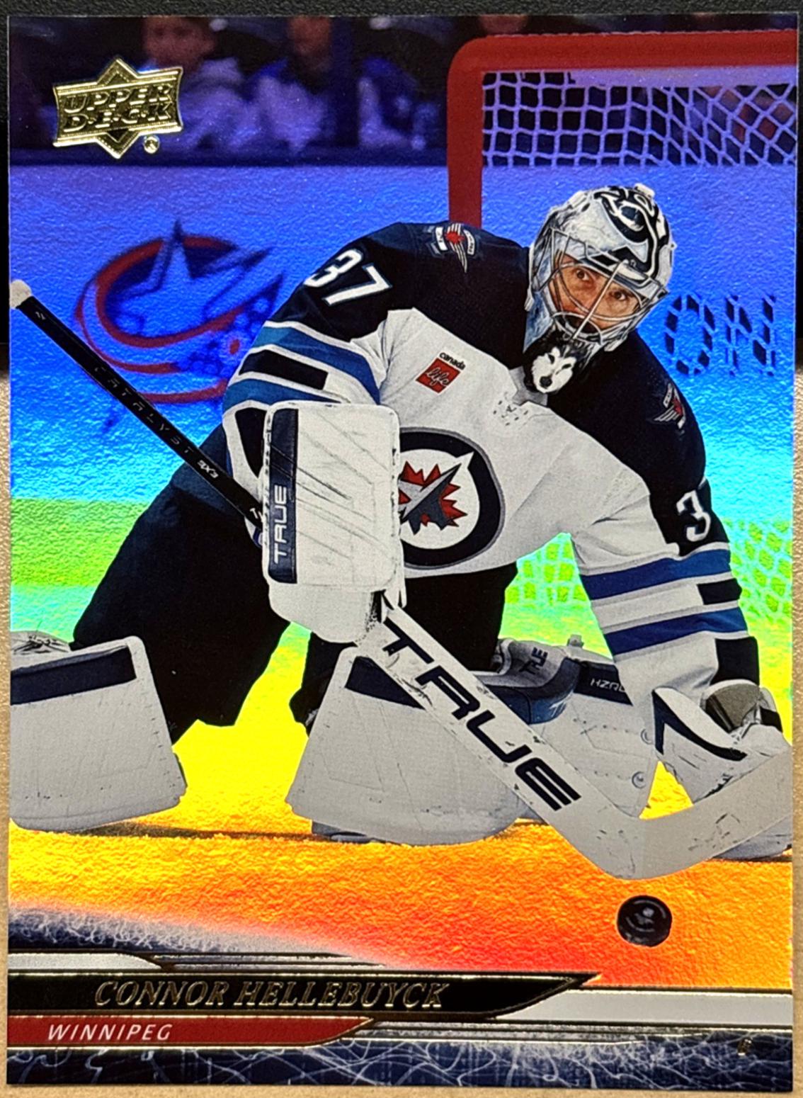 Connor Hellebuyck [Silver Foil] #194