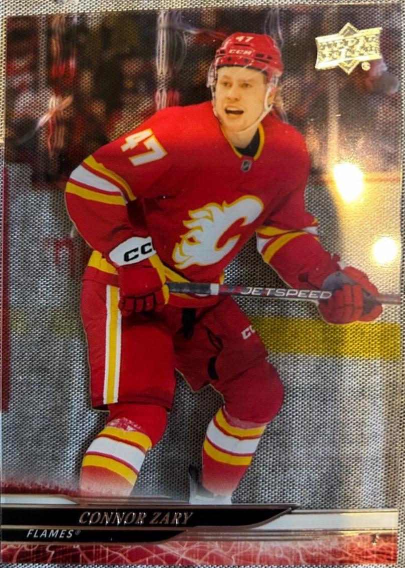 Connor Zary [Clear Cut] #32