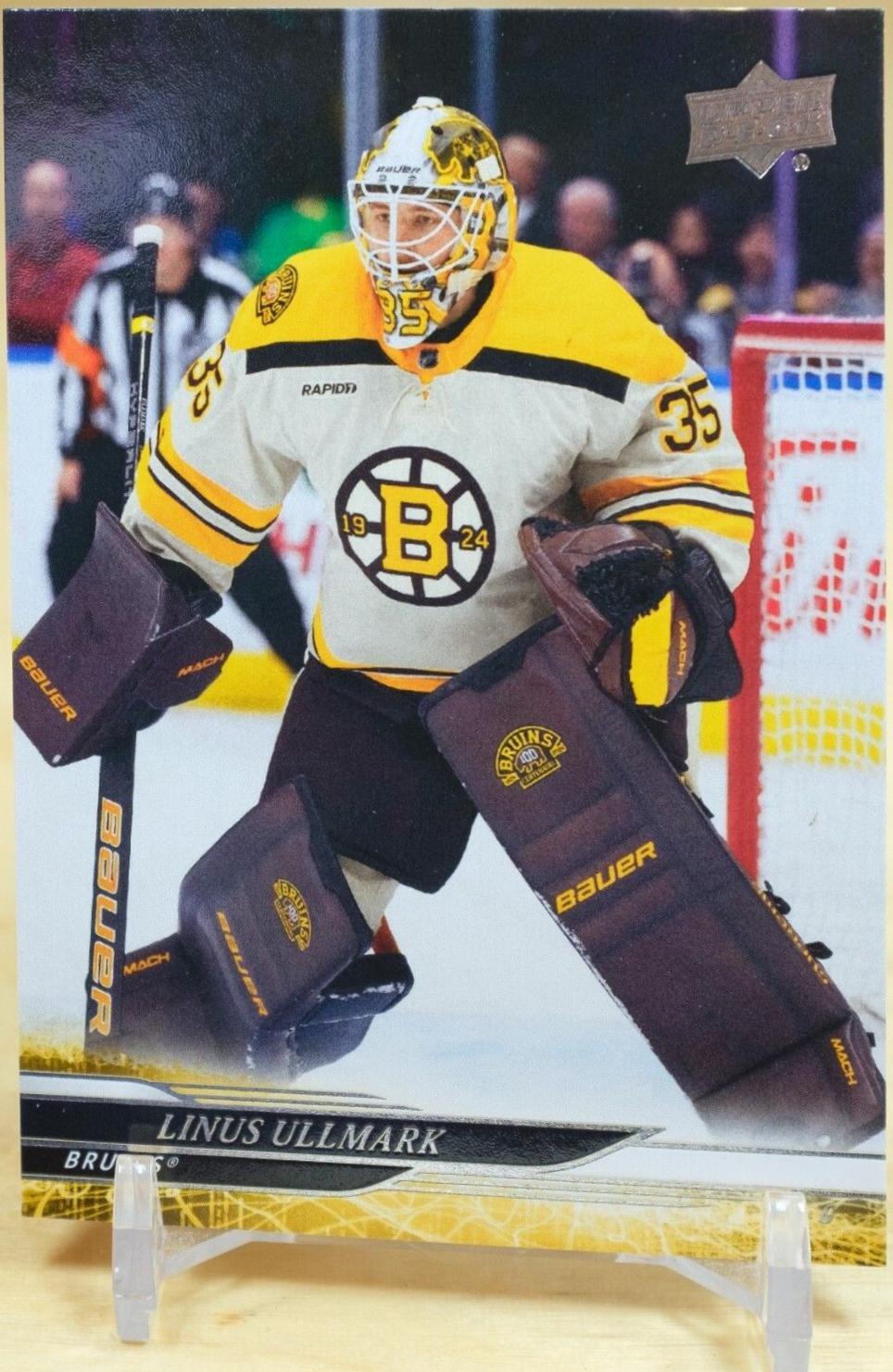 Linus Ullmark #18