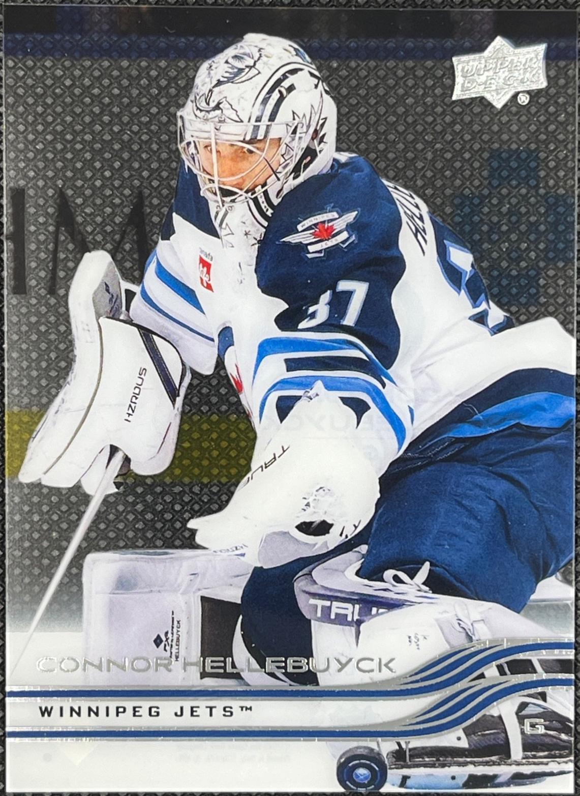 Connor Hellebuyck [Clear Cut] #194