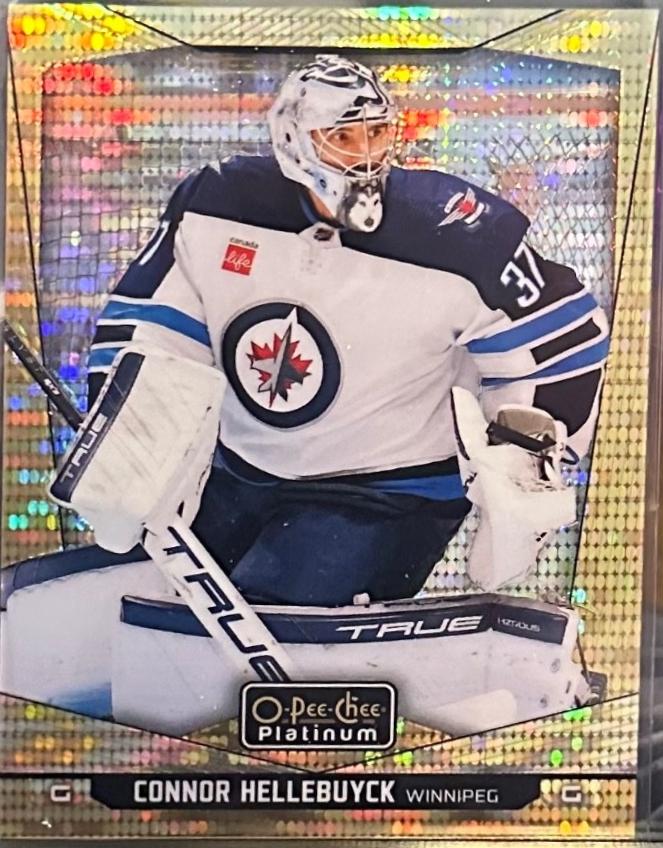 Connor Hellebuyck [Seismic Gold] #100