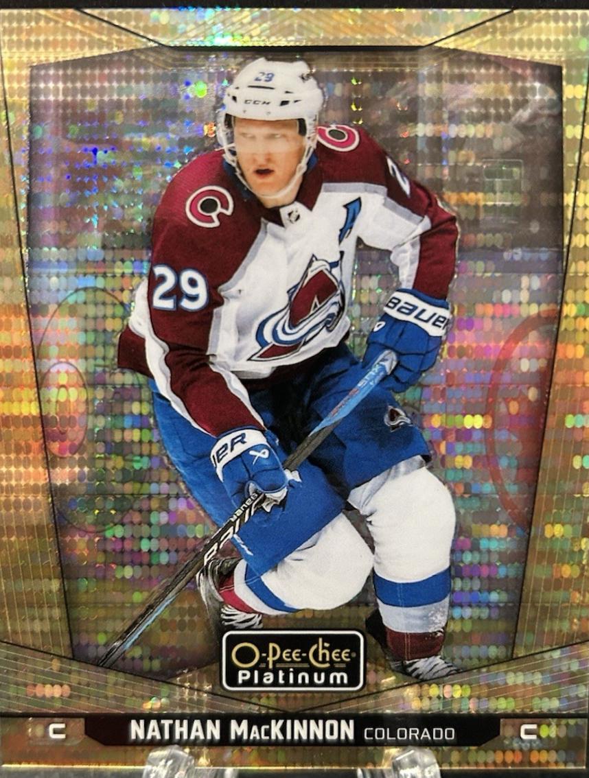 Nathan MacKinnon [Seismic Gold] #90