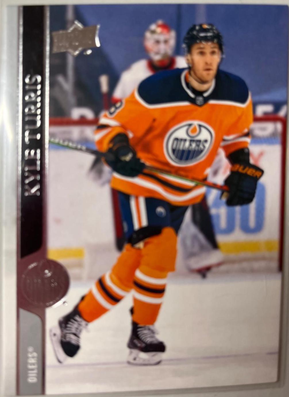 Kyle Turris #555
