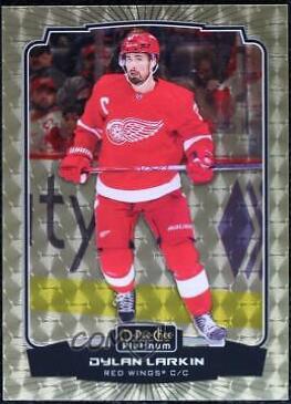 Dylan Larkin [Golden Treasures] #80