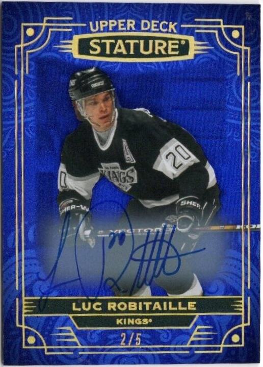 Luc Robitaille [Blue Autograph] #9
