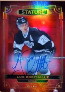 Luc Robitaille [Red Autograph] #9
