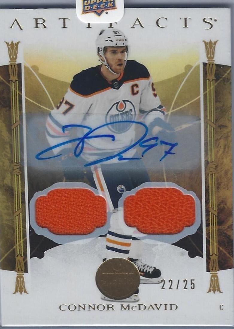 Connor McDavid [Material Autograph Gold] #118