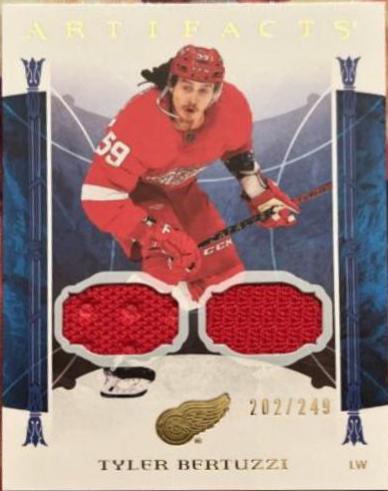 Tyler Bertuzzi [Material Gold] #34