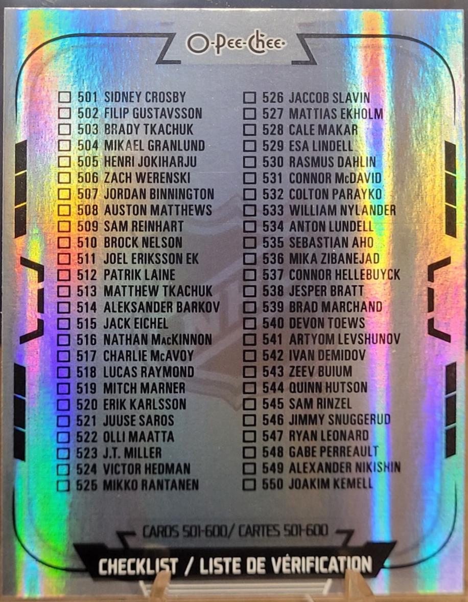 Checklist [Rainbow Foil] #600