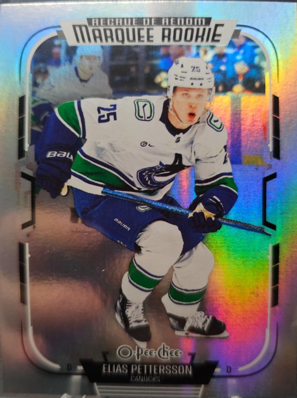 Elias Pettersson (D) [Rainbow Foil] #564