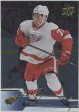 Dylan Larkin [Silver Foil] #66