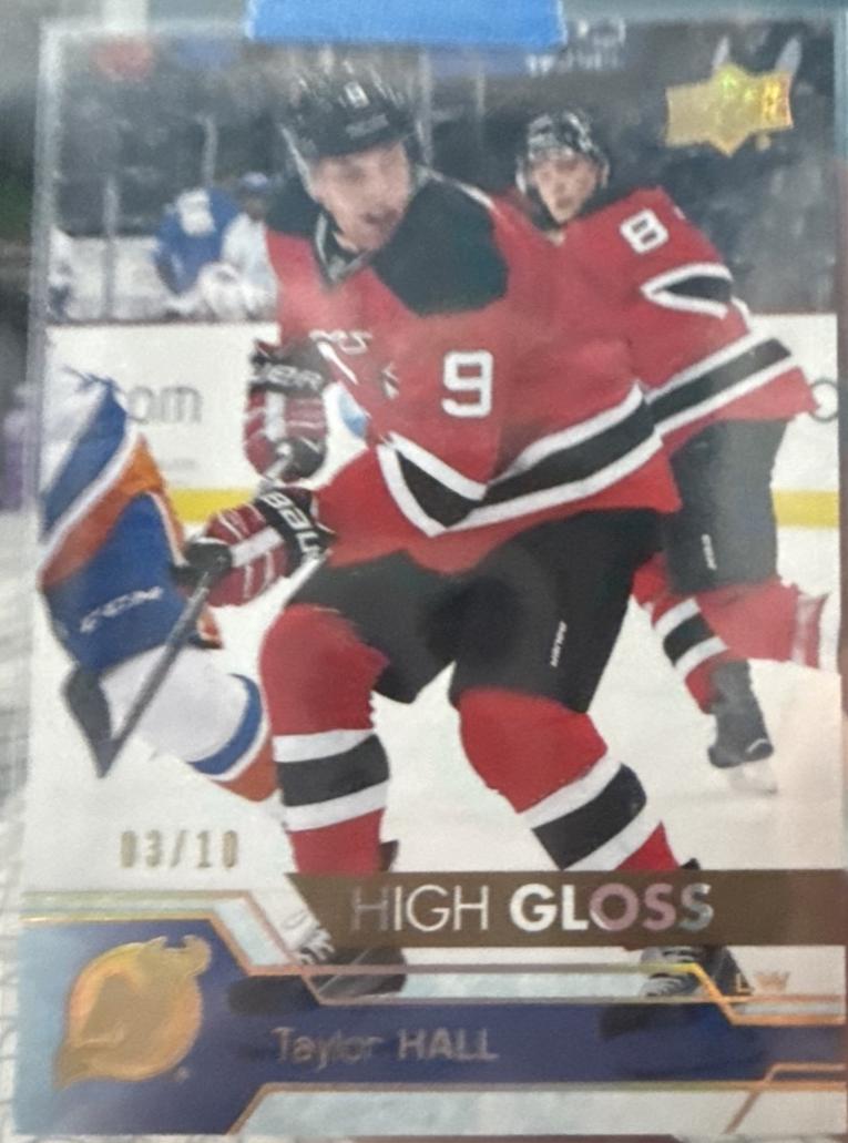 Taylor Hall [High Gloss] #360