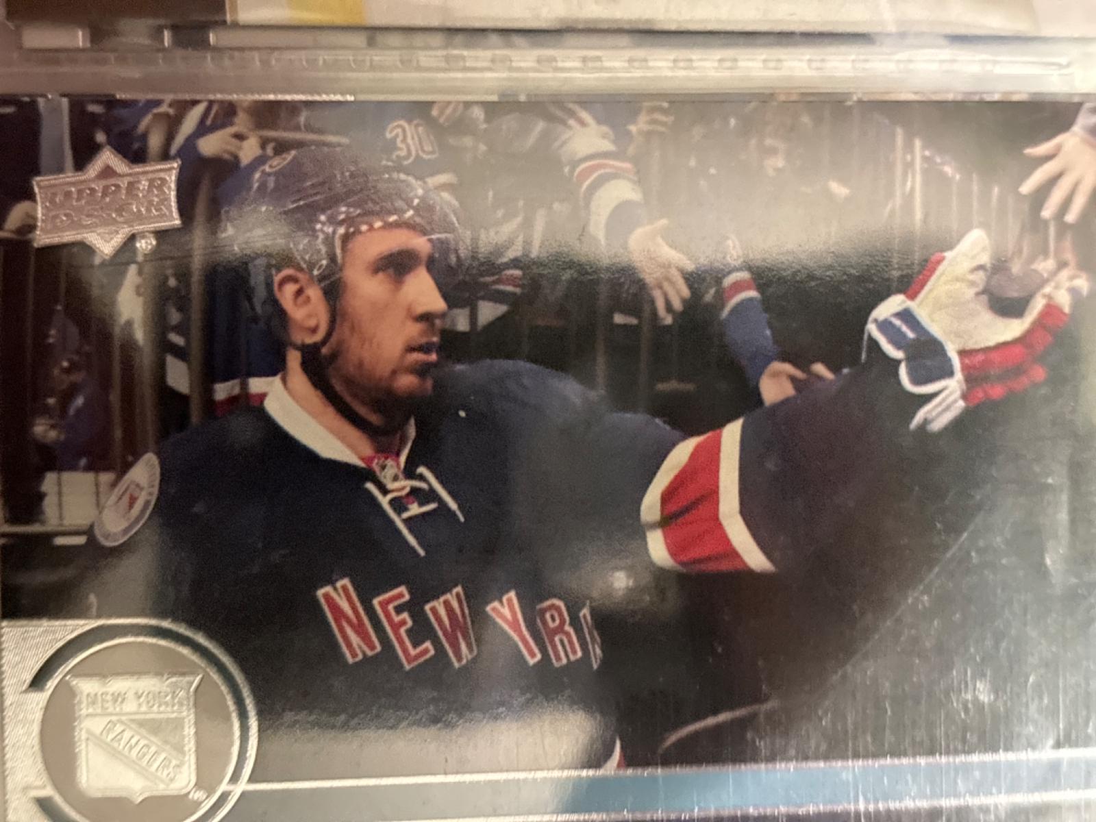 Kevin Hayes #132