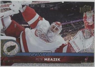 Petr Mrazek [Gold Rainbow Foil] #69