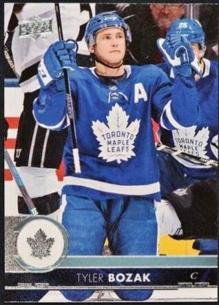 Tyler Bozak #418