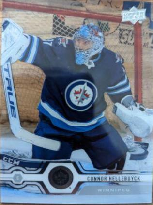 Connor Hellebuyck [Clear Cut] #109