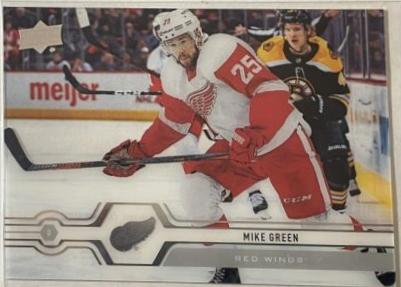 Mike Green [Clear Cut] #32