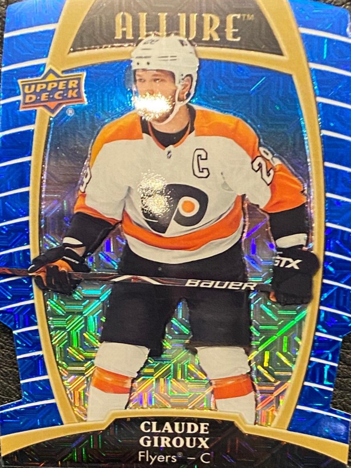 Claude Giroux [Blue Line] #17