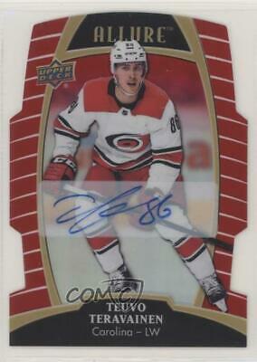 Teuvo Teravainen [Red Rainbow Autograph] #22